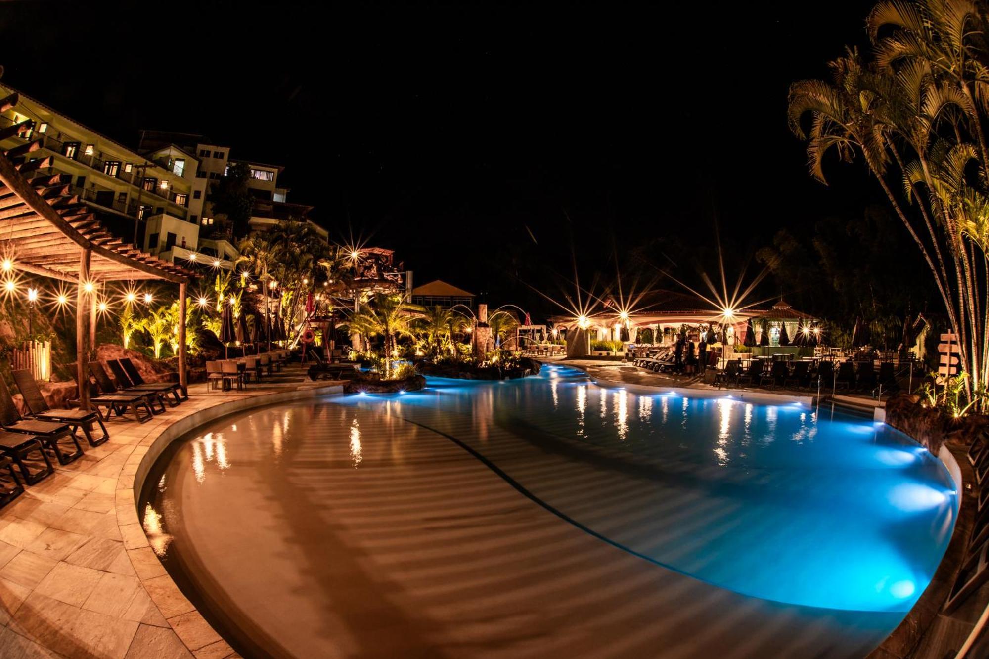 Tauá Hotel&Convention Caeté Esterno foto